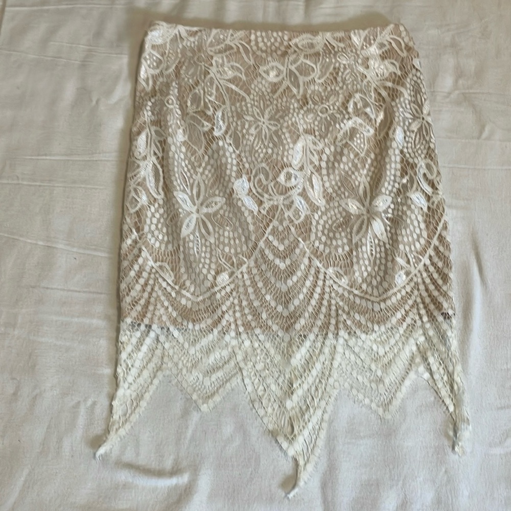 Miss Avenue Lace Zip up Skirt S